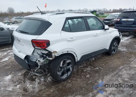 2025 Hyundai Venue Sel z USA, uszkodzony, nr VIN KMHRC8A3XSU408700